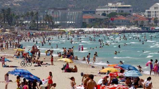 Ünlü tatil merkezi Çeşme'ye bayramda 1 milyon kişi bekleniyor